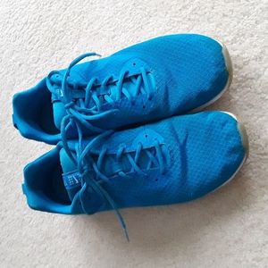 SALE! Nike Air Tennis shoes